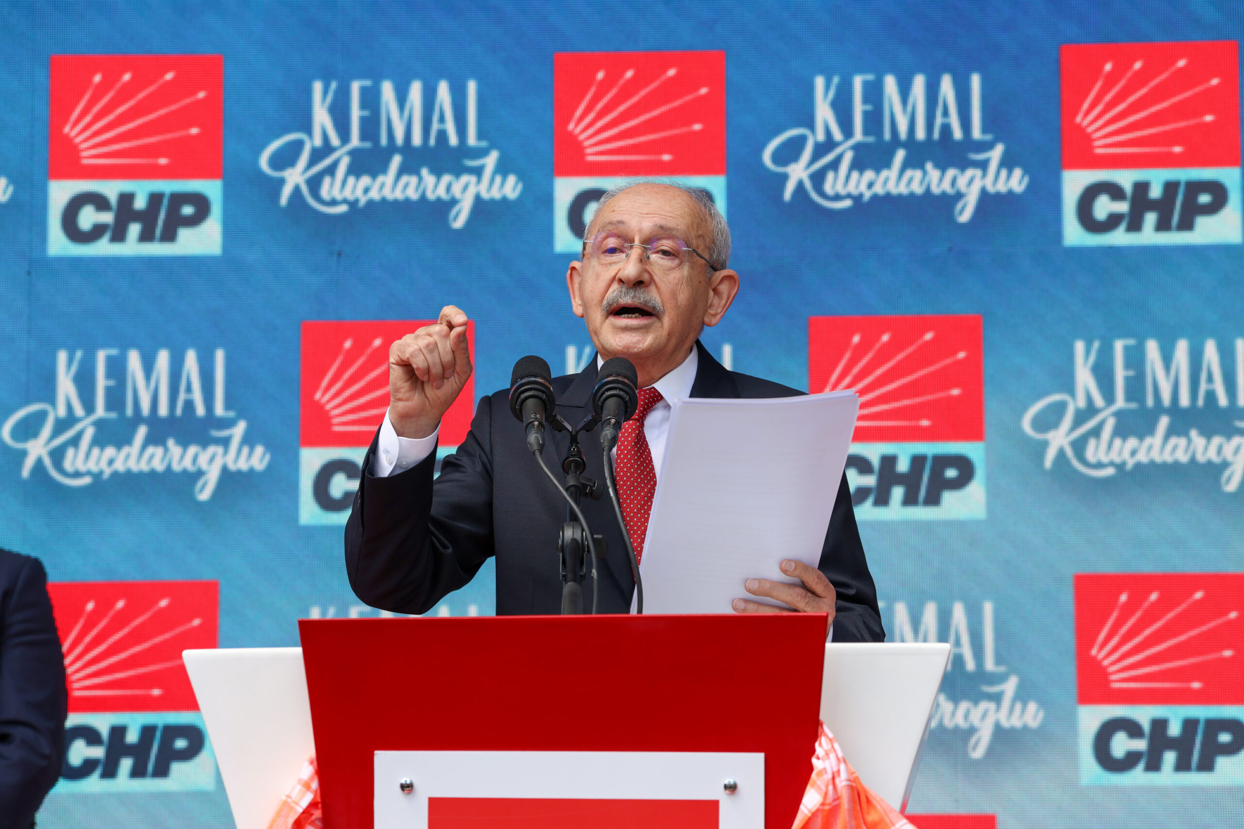 Kemal Kılıçdaroğlu, CHP Genel Merkezi'nden seslendi: "Kurultay şaibeli, hesap soracağım"