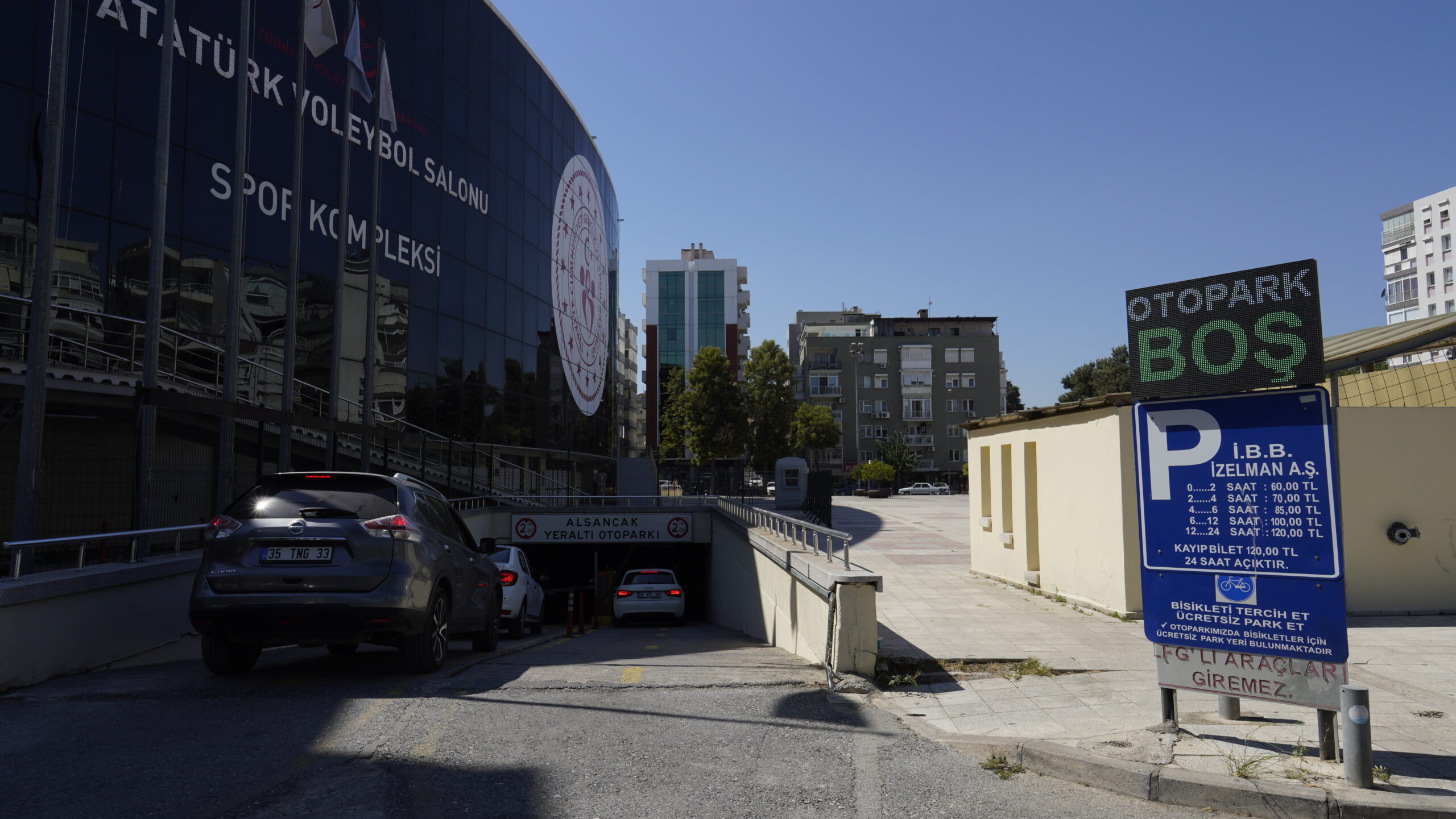 Elektrikli araçlar için otoparklarda yüzde 50 indirim sürüyor: Hem çevre hem bütçe dostu