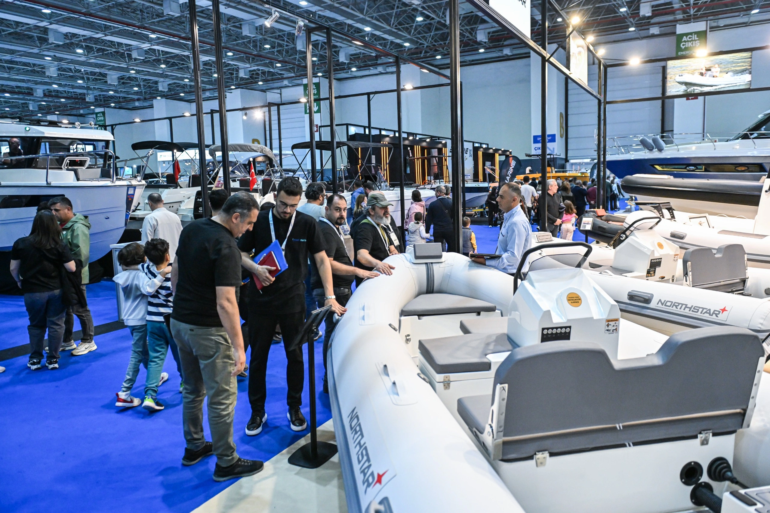 Hafta sonu rotasını denize çevirenler Fuar İzmir'e koşuyor: MAST Boat Show'da ziyaretçi akını!