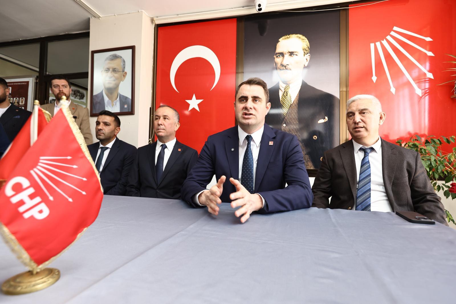 “Tren raydan çıktı...!” CHP'li Güç'ten Bergama’da sert çıkış
