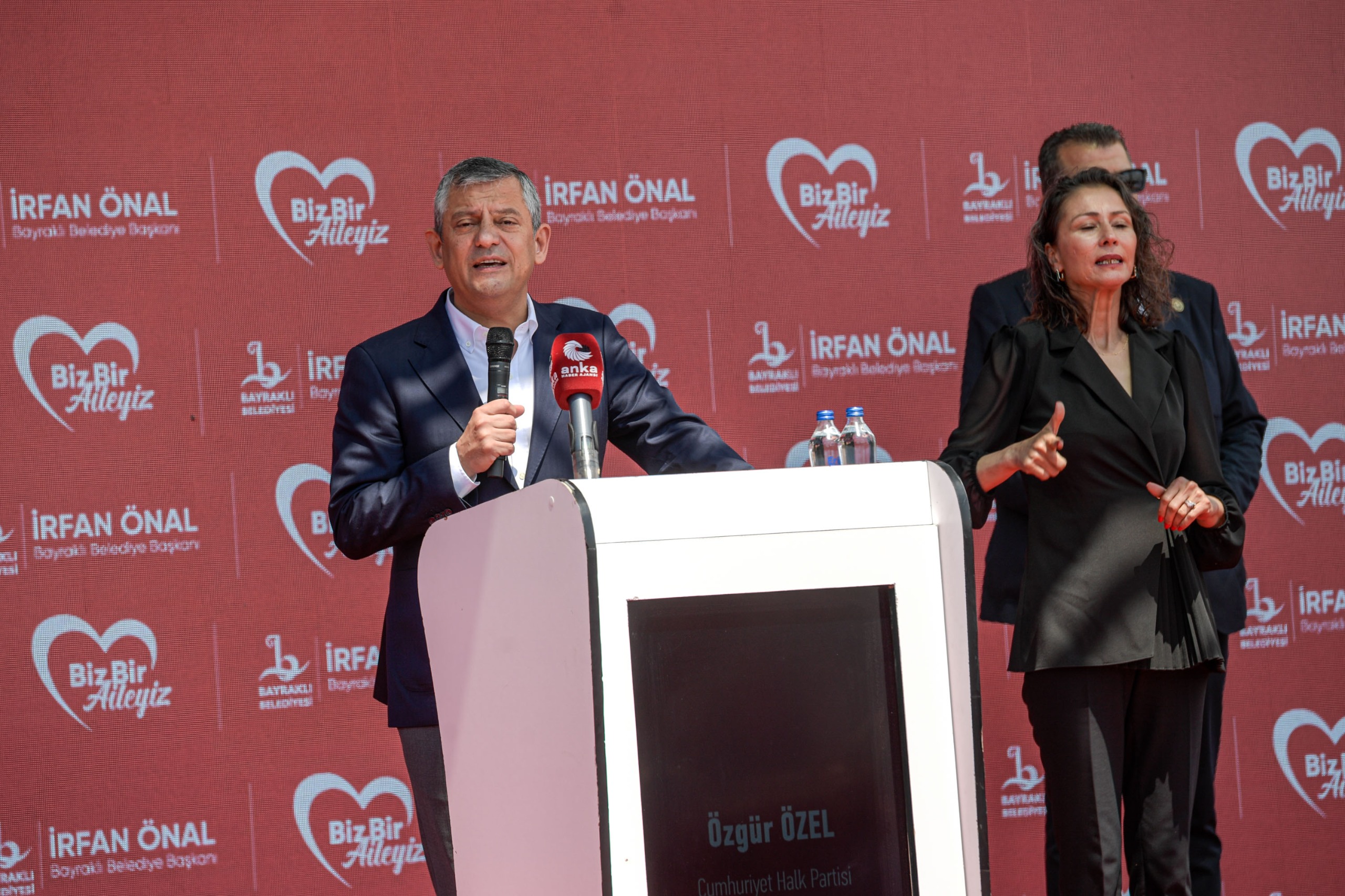 Özel’den 'Meslek Fabrikası' tepkisi: “İzmir'e kin duyuyorlar"