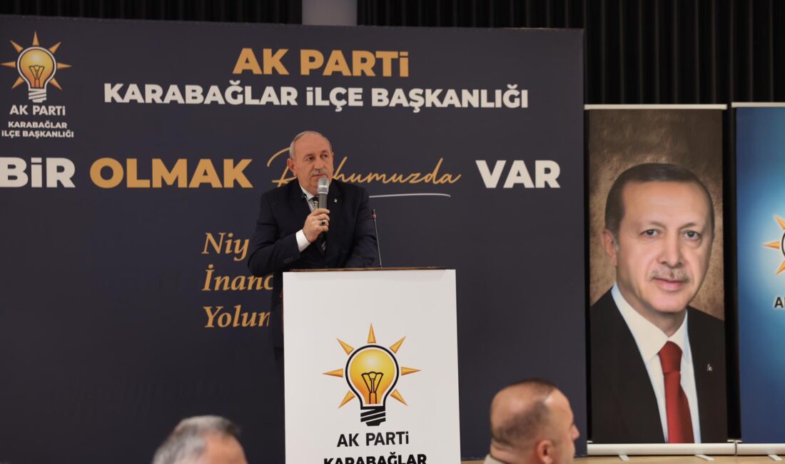 Karabağlar Belediyesi'nin seçim vaatlerini yerine getirmediğini savunan AK Parti İlçe