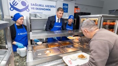 İzmir Büyükşehir Belediyesi’nin Kent Lokantaları dar gelirliye nefes oldu! 

Merkezde