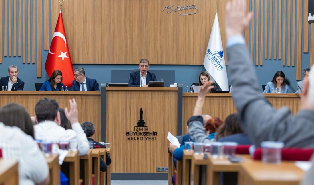 Karşıyaka Stadı için Gençlik ve Spor Bakanlığı ile Büyükşehir Belediyesi
