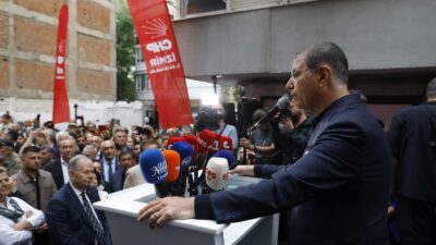 CHP’ye yönelik yürütülen hukuki süreçleri ve "kayyum" girişimlerini sert bir