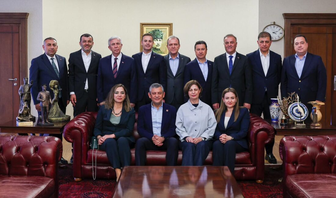 "Mutlak butlan" kararı sonrası CHP’de büyük buluşma! Cemil Tugay'ın da