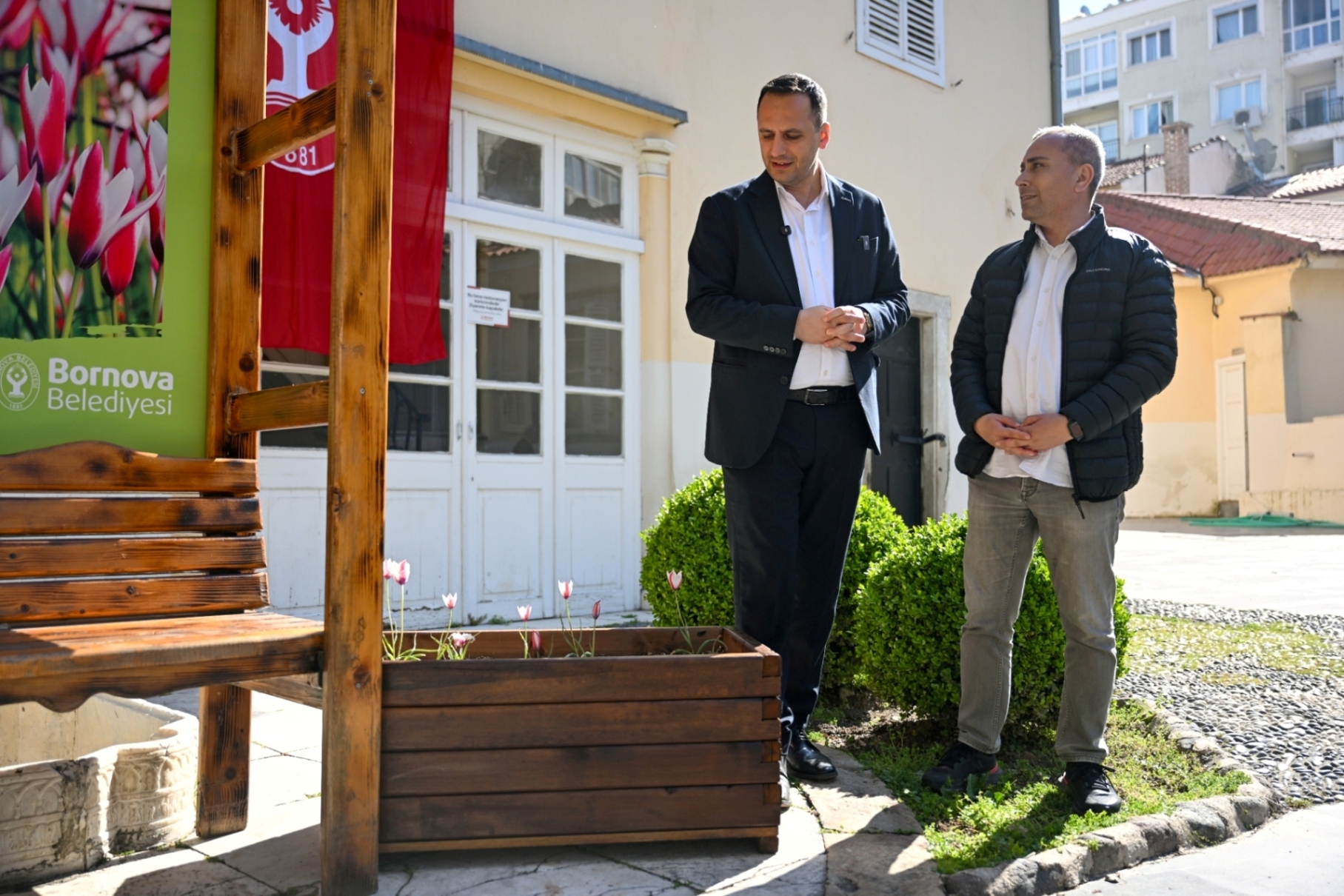 30 yıl sonra yeniden açtı: Bornova Lalesi ilçeye umut ve renk getirdi