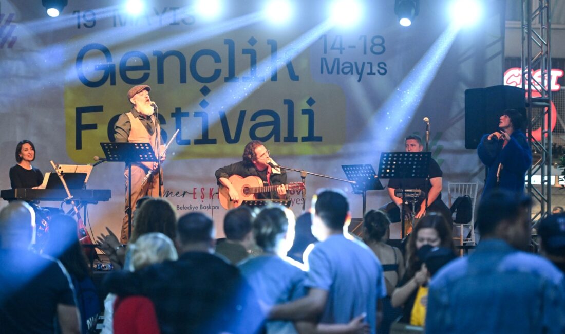 Bornova Belediyesi’nin 19 Mayıs Gençlik Festivali, İzmir’in en hareketli buluşma