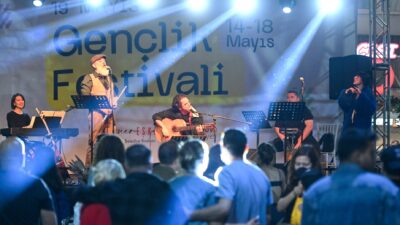 Bornova Belediyesi’nin 19 Mayıs Gençlik Festivali, İzmir’in en hareketli buluşma