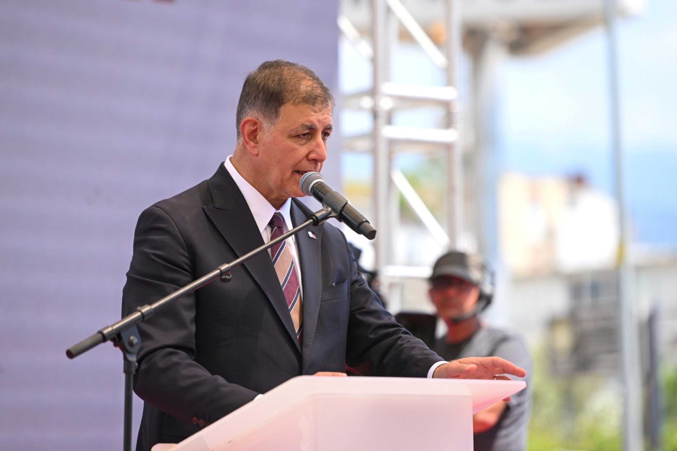 Özel Bornova'da 3 önemli projeyi hizmete açtı: "Ömer Eşki kentin hakkını veriyor"