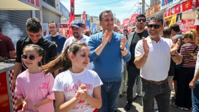 Bornova 3. Sanayi Sitesi’nde ilk kez düzenlenen “Sanayi Street Food