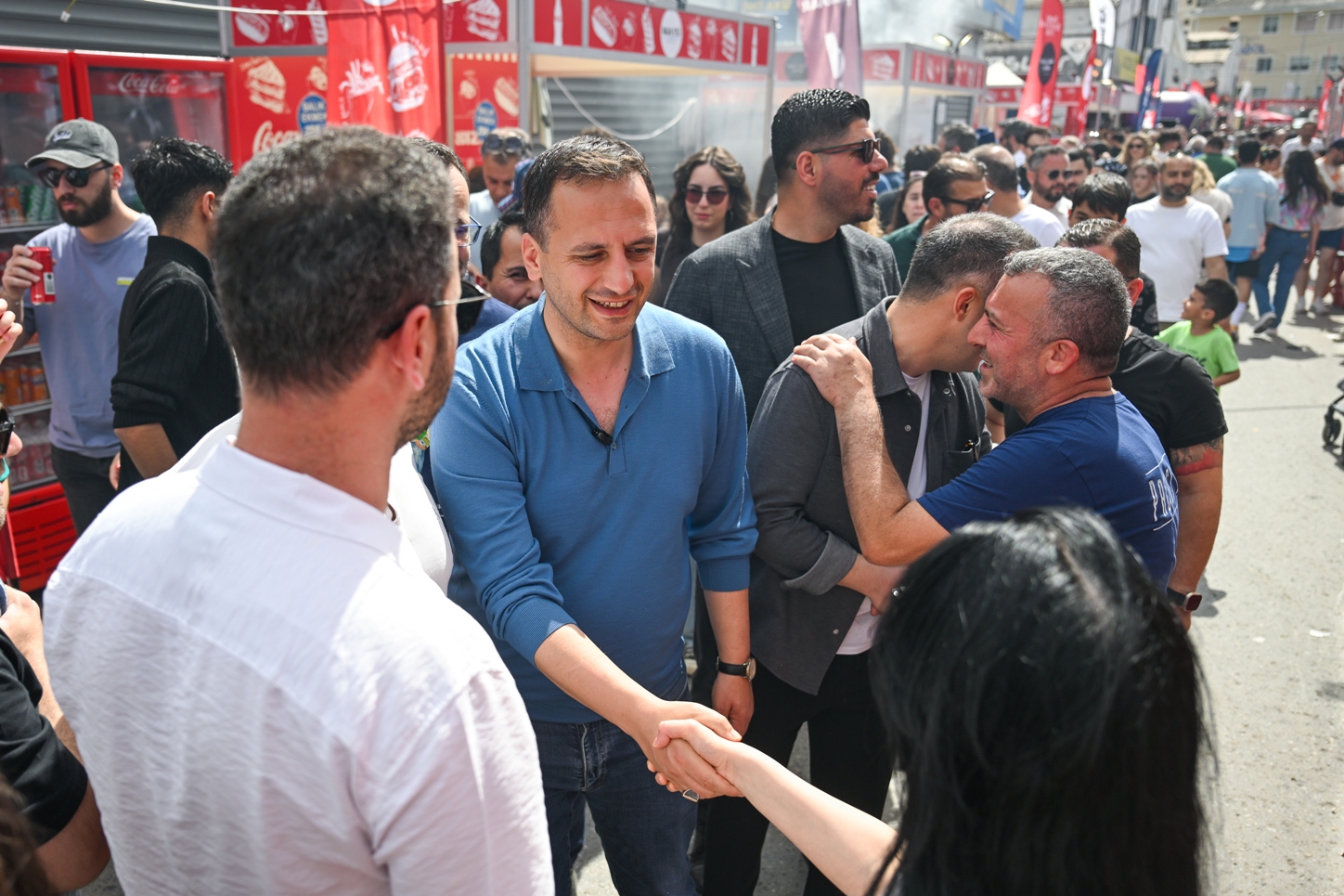 Bornova’da sanayiye festival geldi: “Sanayi Street Food Fest” yoğun ilgi gördü 2 Bornova’da sanayiye festival geldi: “Sanayi Street Food Fest” yoğun ilgi gördü
