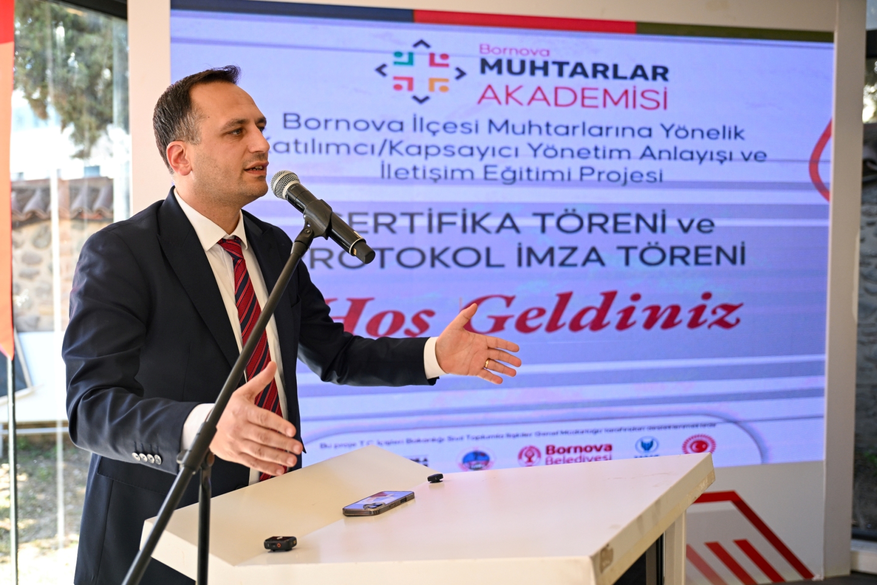 Bornova’da yerelden yükselen güç: Muhtarlar Akademisi’nde mezuniyet heyecanı