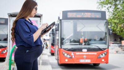 24 yaşında hayalindeki mesleğe kavuşan ESHOT şoförü Saide Şirin Kurtkafa,