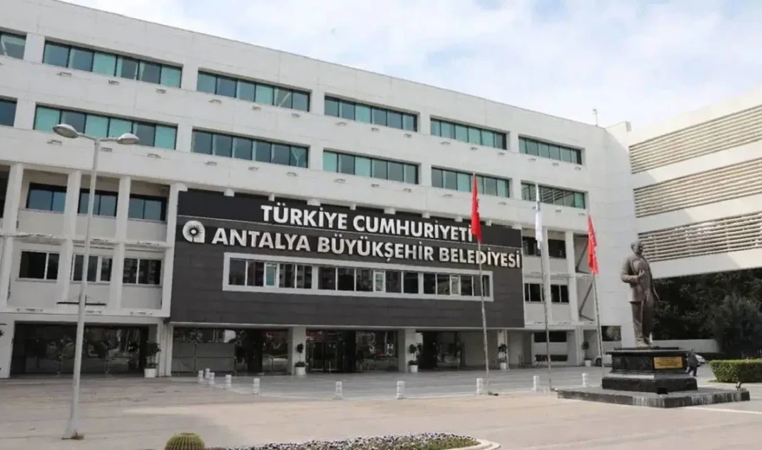 Antalya Büyükşehir Belediyesi'ne yönelik 'yolsuzluk' ve 'rüşvet' iddialarıyla düzenlenen operasyon