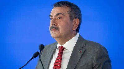 Milli Eğitim Bakanı Yusuf Tekin, Rusya ziyareti dönüşünde eğitim gündemine