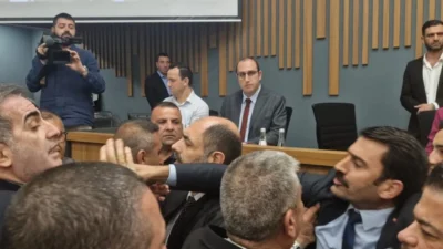 İzmir Büyükşehir Belediye Meclisi Mayıs ayı toplantısında, CHP grubunun sunduğu
