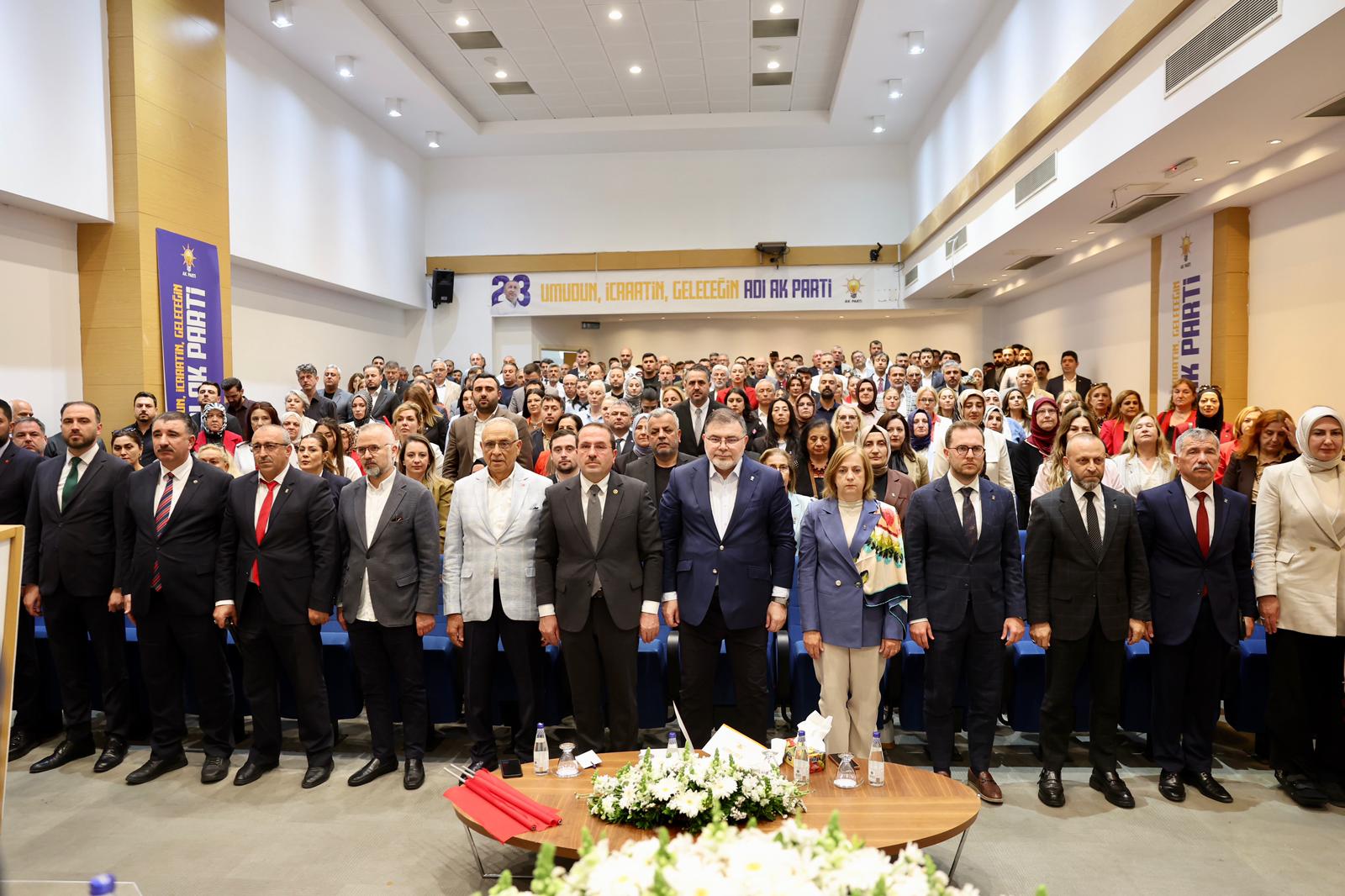 Saygılı AK Parti İzmir İl Danışma Meclisi'nde konuştu: 'Yarın seçim varmış gibi sahadayız'