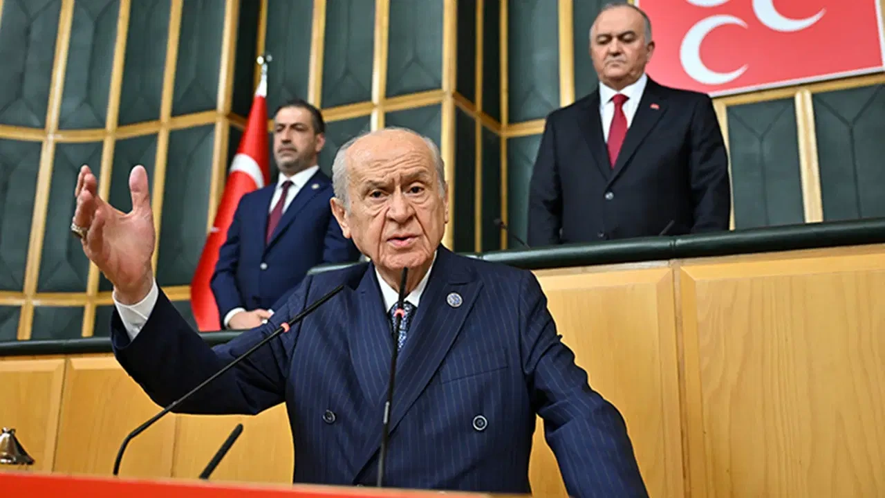 Bahçeli telefon ile Kılıçdaroğlu ve Özel'i aradı
