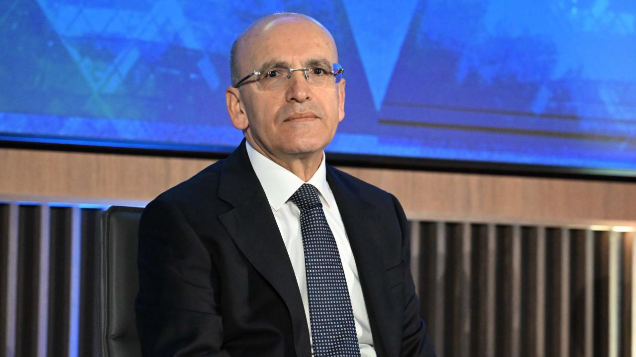 Bakan Şimşek dış ticaret rakamlarını değerlendirdi: Üretimde dönüşüm sürecek