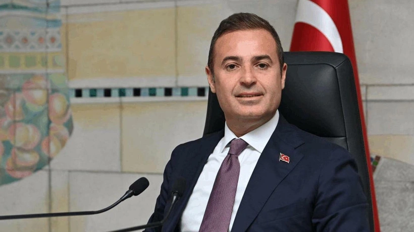 Balıkesir Büyükşehir Belediyesi’nde 29 Ekim kutlamaları için yapılan süsleme işinin,