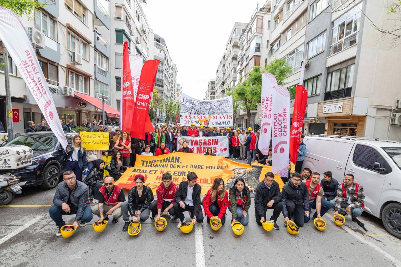 CHP İzmir'den Gündoğdu Meydanı'na 1 Mayıs çıkarması: 'En yakın zamanda erken seçim istiyoruz'