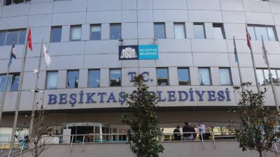 İstanbul Cumhuriyet Başsavcılığı koordinesinde Beşiktaş Belediyesi'ne yönelik düzenlenen operasyonda, aralarında