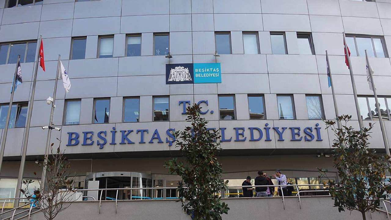 İstanbul Cumhuriyet Başsavcılığı koordinesinde Beşiktaş Belediyesi'ne yönelik düzenlenen operasyonda, aralarında