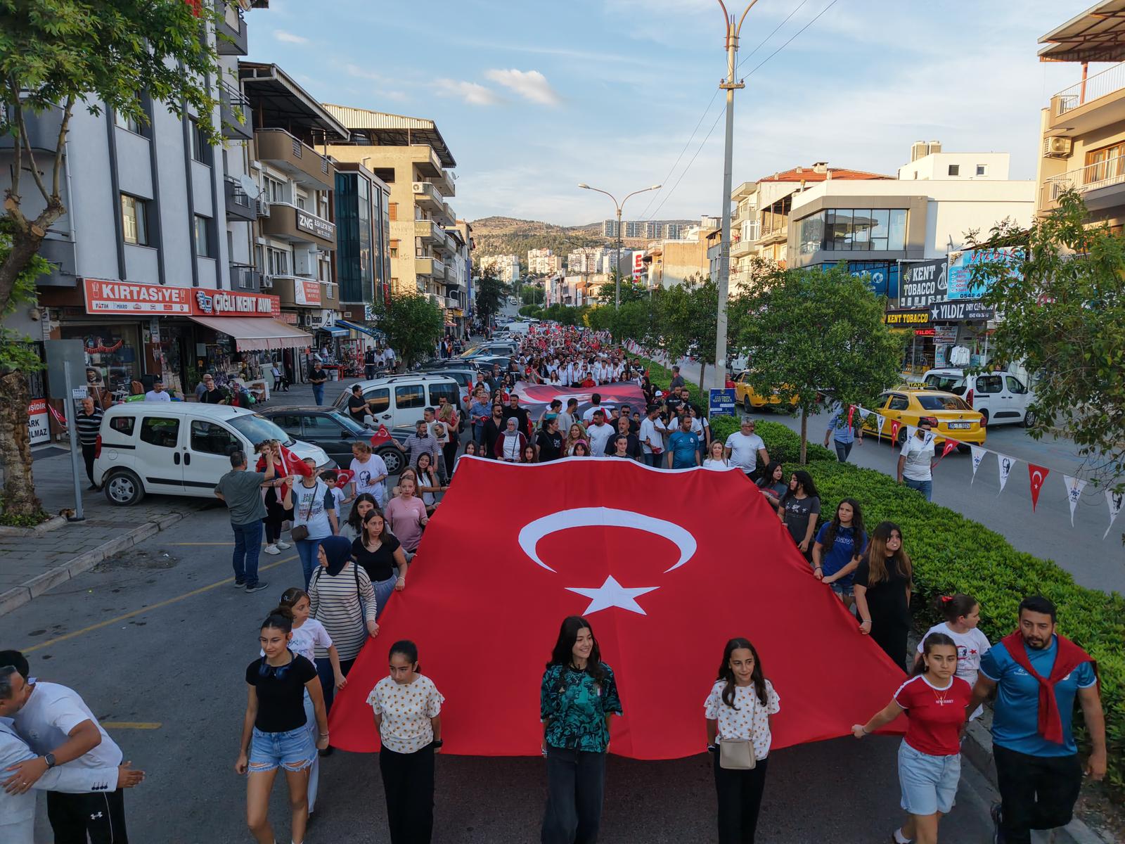 Çiğli’de 19 Mayıs Atatürk’ü Anma, Gençlik ve Spor Bayramı kutlamaları,