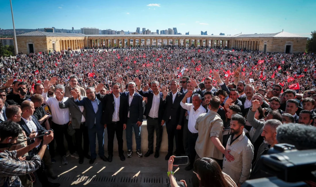 Ankara Güvenpark'taki gövde gösterisi ve Anıtkabir yürüyüşünün ardından İzmir İl