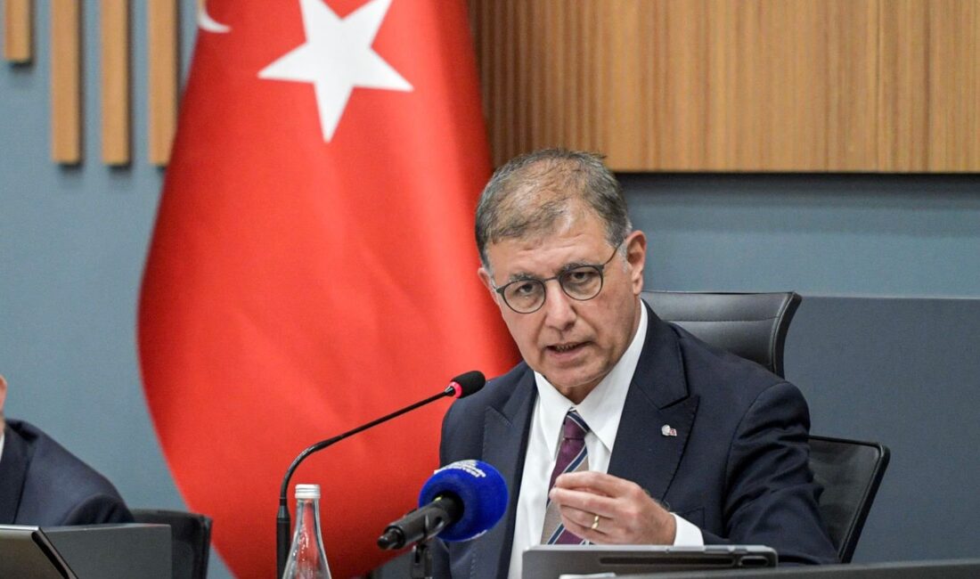 İzmir Büyükşehir'in 2025 bütçesi kabul edildi. Başkan Cemil Tugay AK