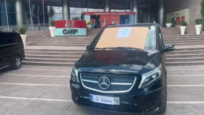 Mahkeme kararıyla göreve iade edilen Kemal Kılıçdaroğlu yönetiminin genel merkeze