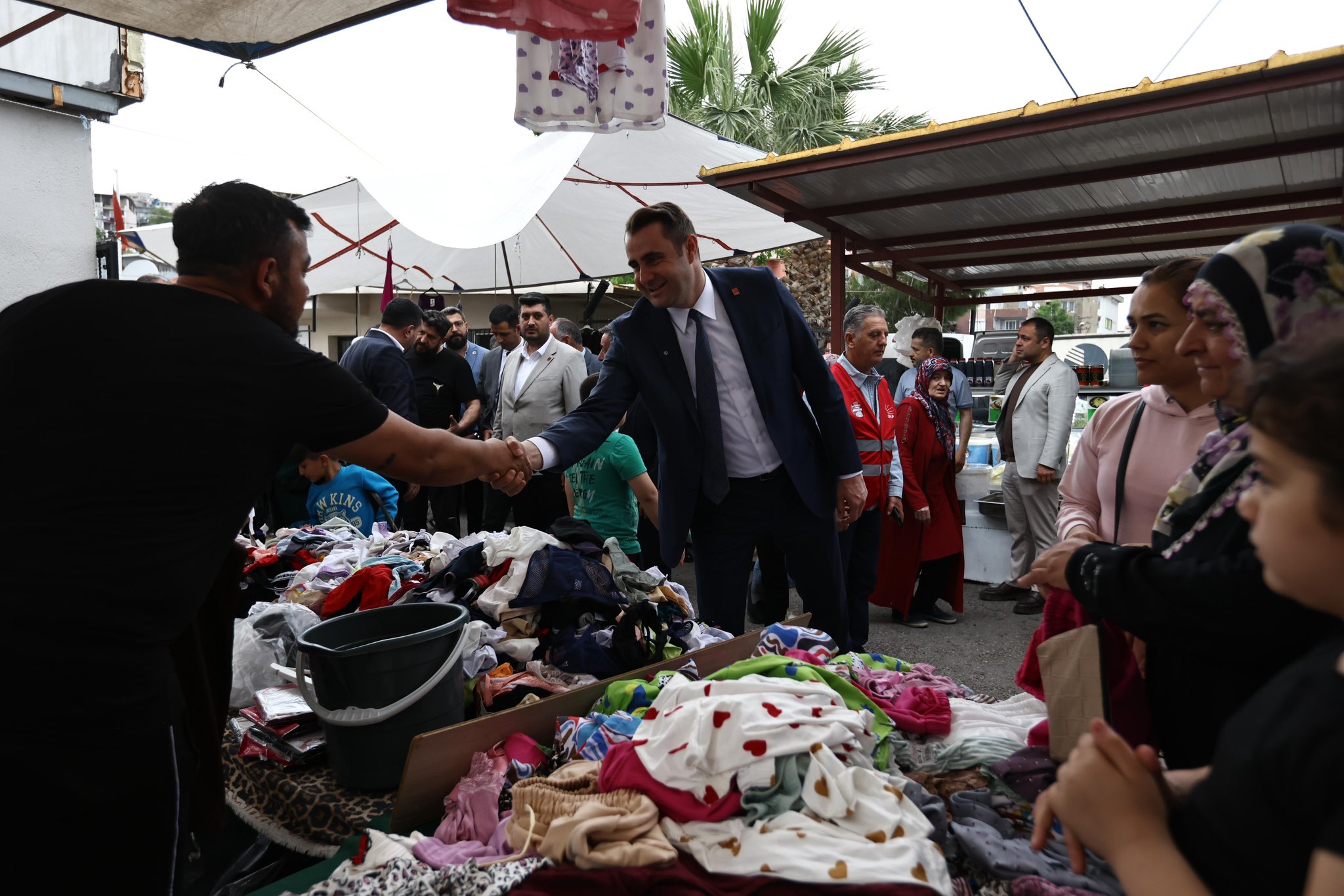 CHP sahaya iniyor: Hedef 192 bin sandık görevlisi