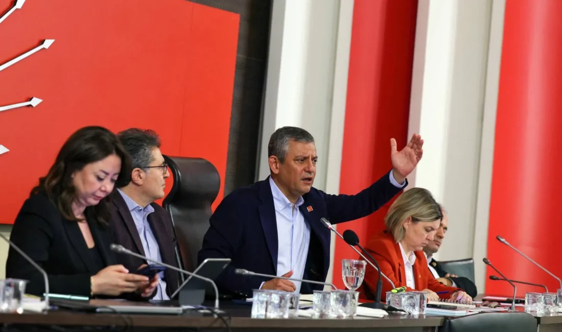 Görevden alınan Özgür Özel başkanlığında 5,5 saat süren olağanüstü PM
