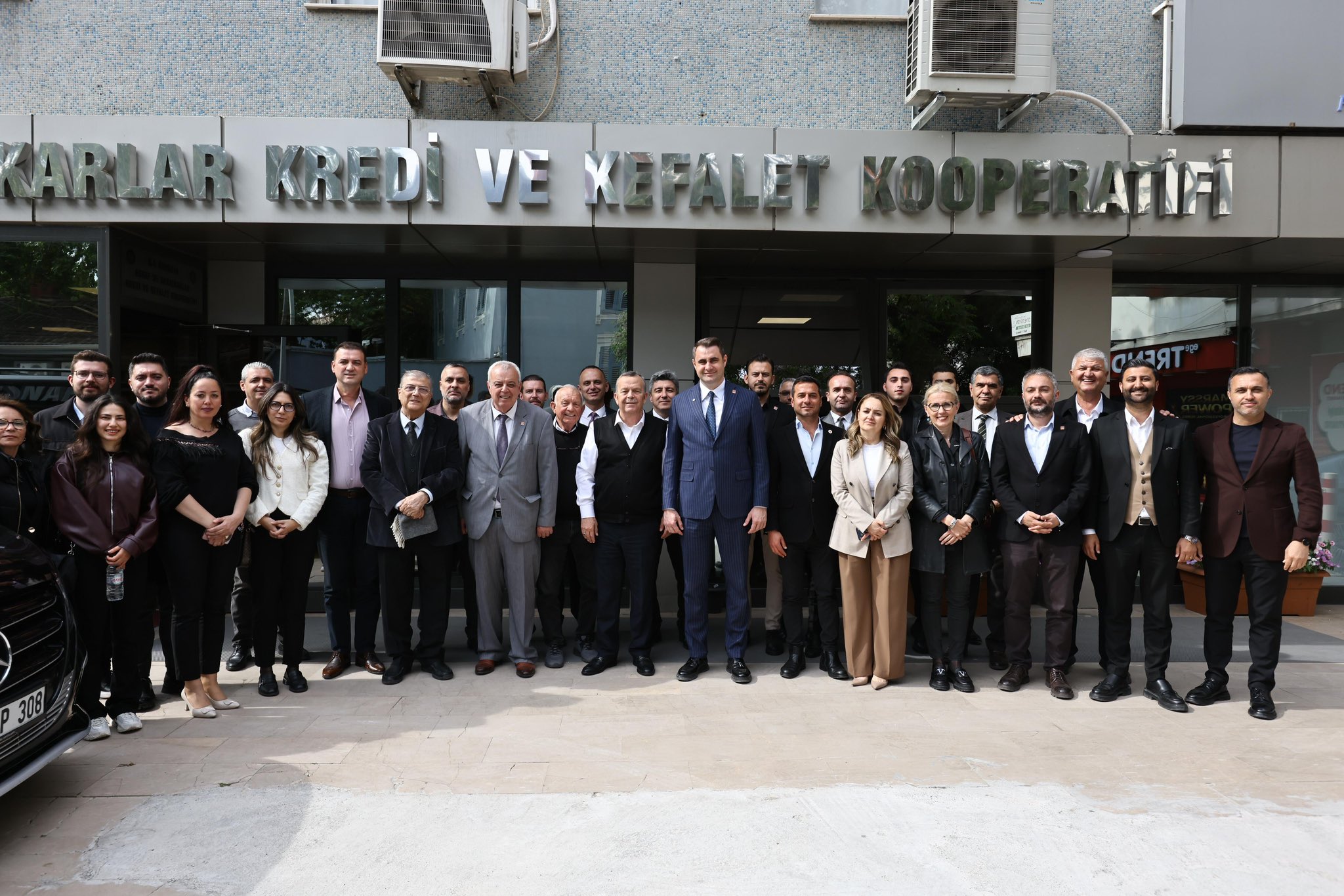CHP'li Güç'ten AK Parti'ye esnaf kürsüsü yanıtı: "Halkın gündemi rant değil, geçim!"