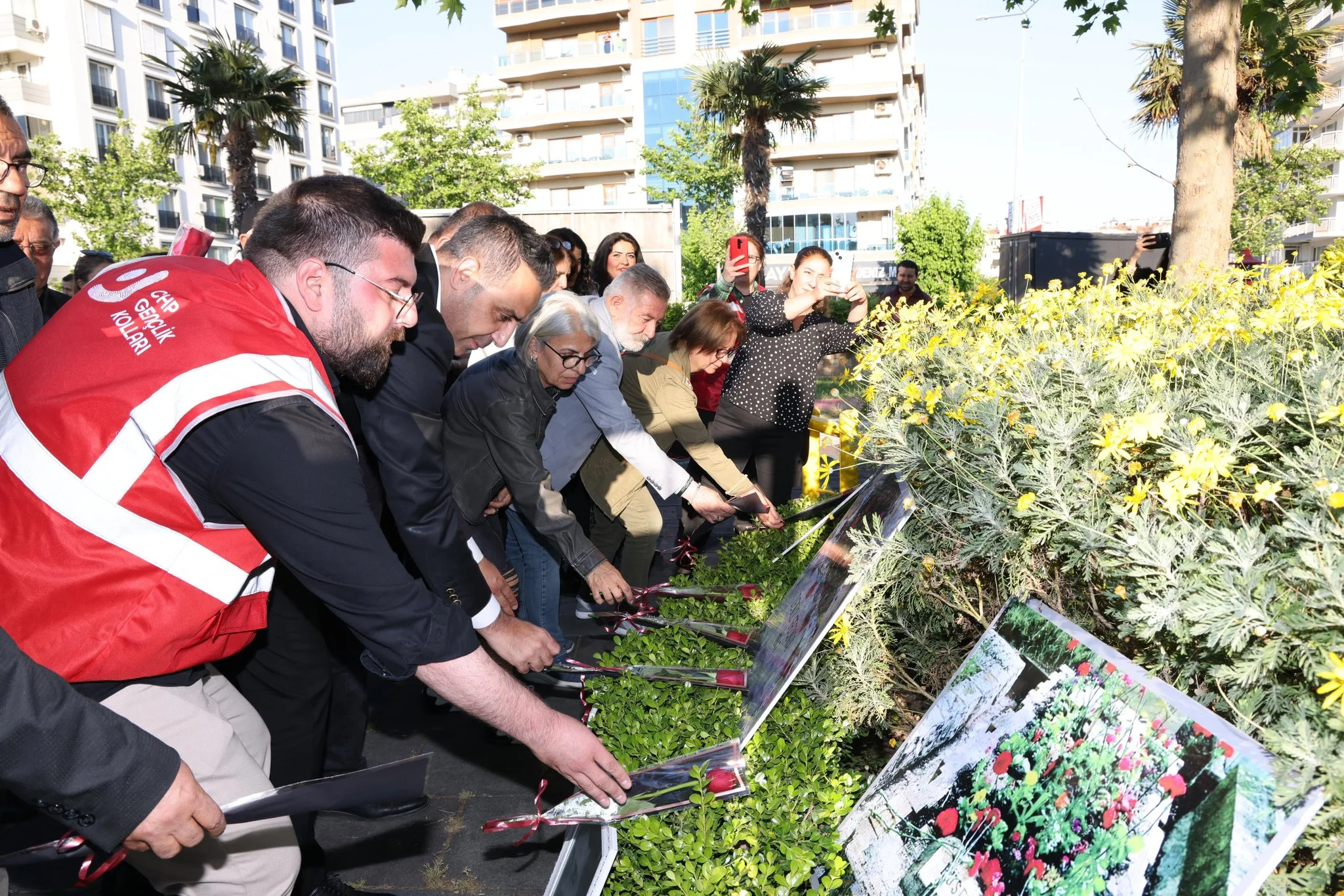 Çiğli’de 54 yıllık dinmeyen sızı: "Mertler bir kez ölür, Üç Fidan ölümsüzdür!"