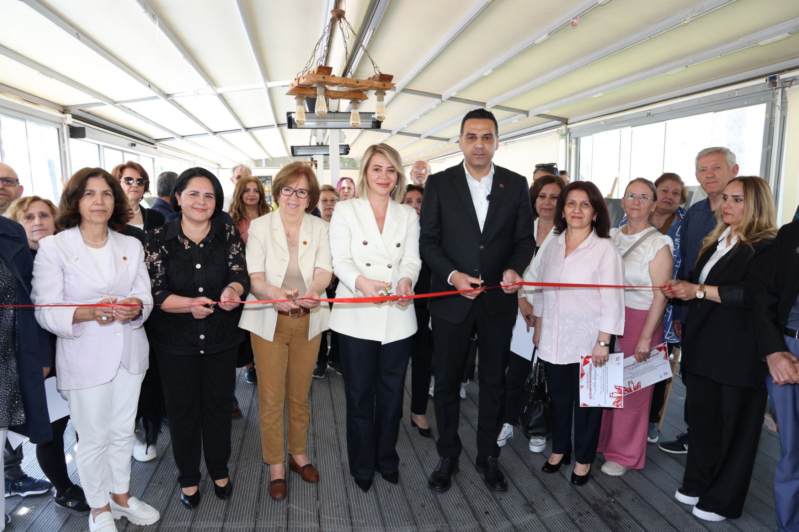 Çiğli Belediyesi Kaklıç Sanat Akademisi’nde 7 ay boyunca eğitim alan