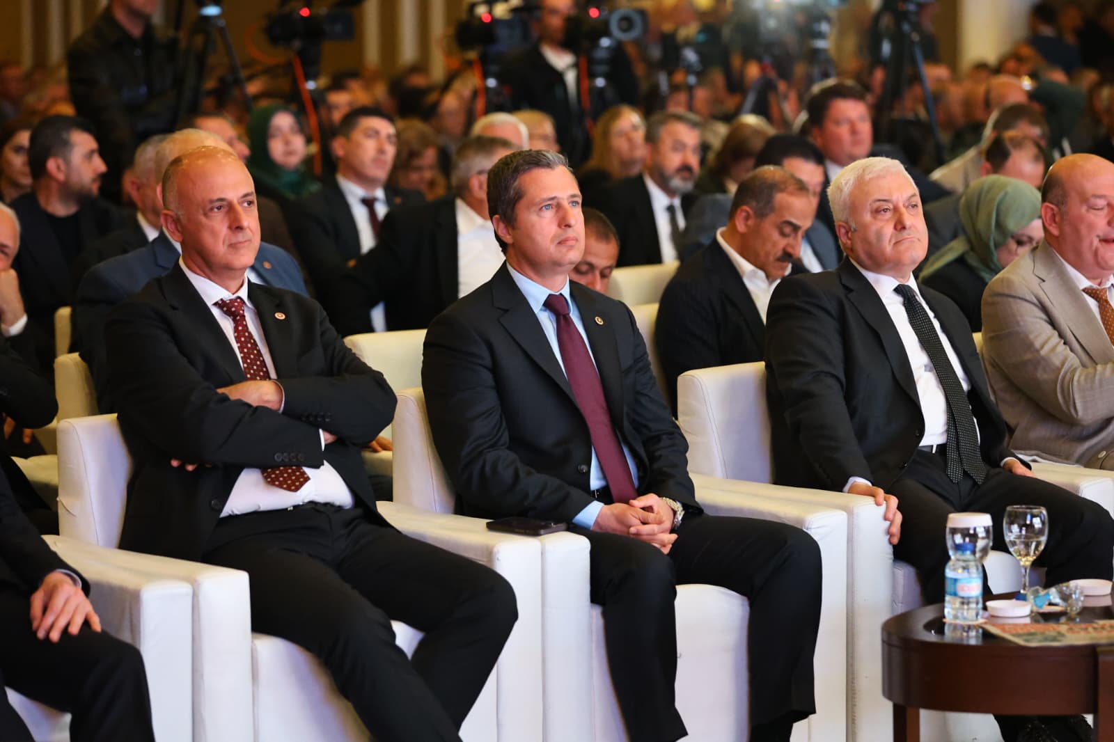 CHP'li Yücel'den AK Parti'ye: 'Burası siyasi propaganda yeri değil'