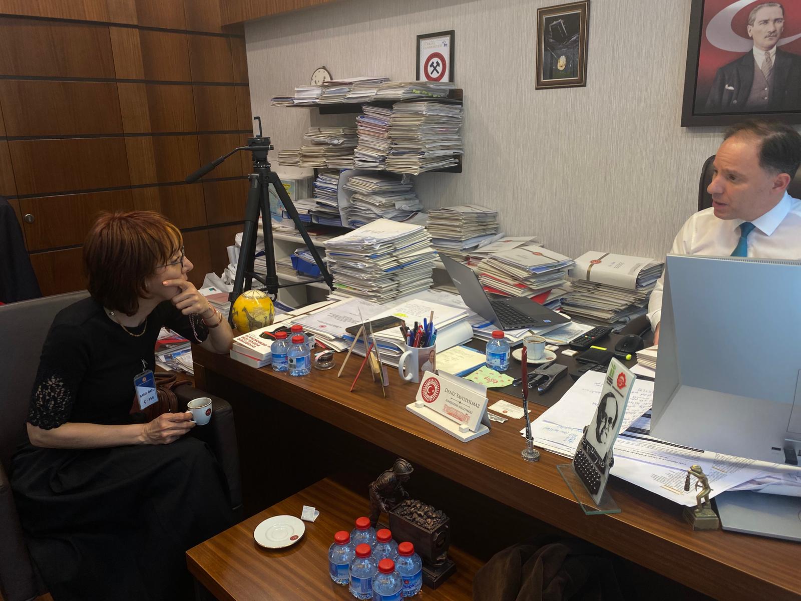 Deniz Yavuzyılmaz ile A'dan Z'ye: 'Partinin de devletin de kozmik odasındayız'