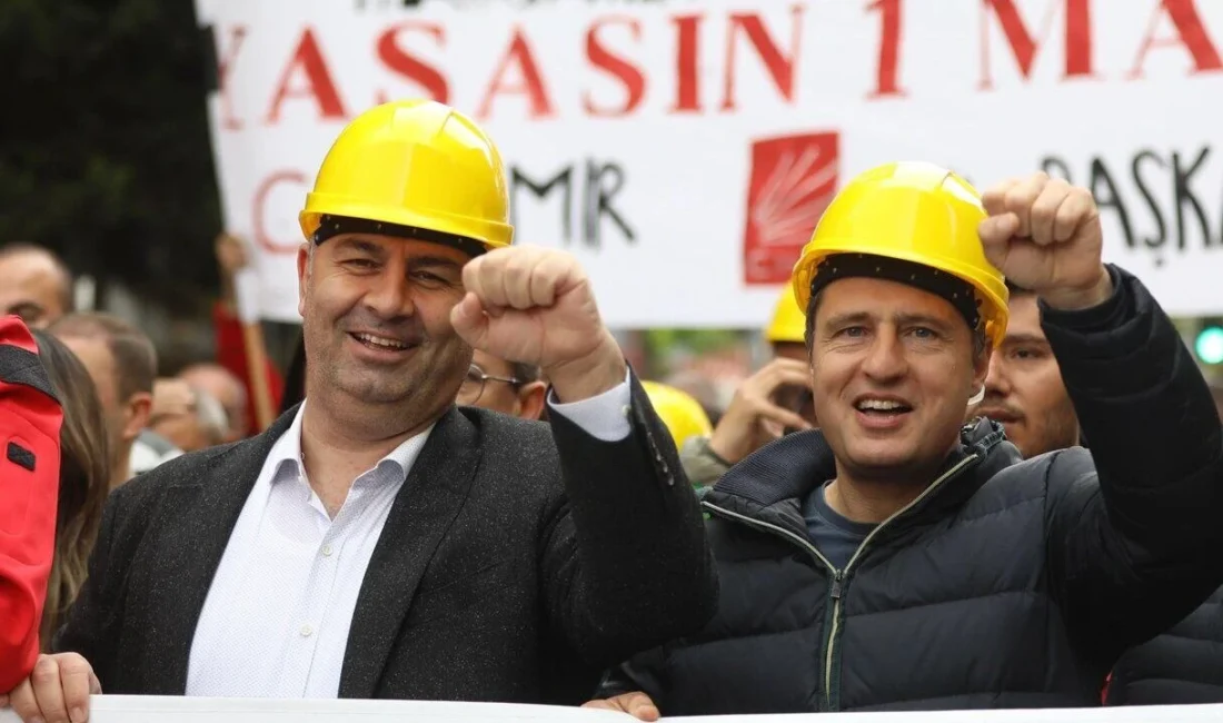 İzmir milletvekilleri arasında 'emek' polemiği! 

AK Partili Eyyüp Kadir İnan'ın