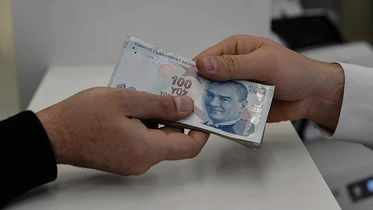 AK Parti kulislerinde, artan hayat pahalılığı nedeniyle yaşanan gelir kaybını
