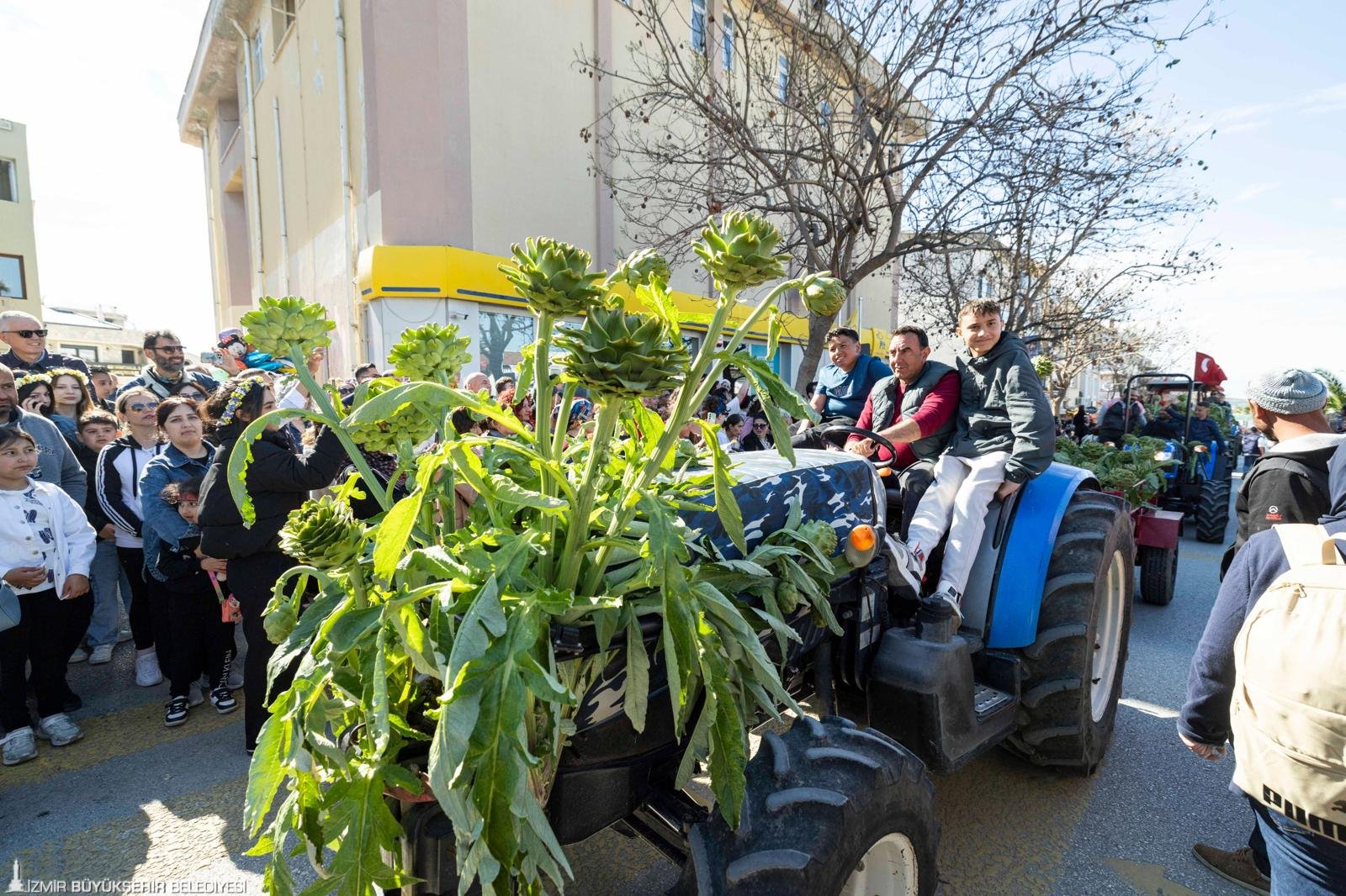 Urla’da 12.'inci Enginar Festivali başladı: 'Arkeoloji ve gastronomiyi buluşturmalıyız'
