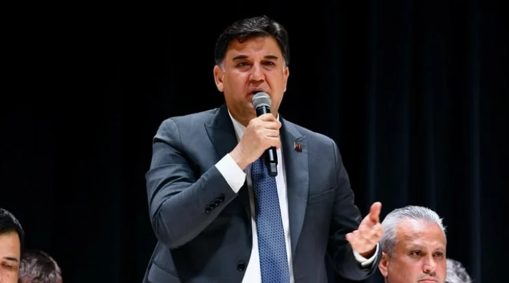 Muğla’nın Fethiye ilçesinde Akarca Mahallesi’nde maskeli bir saldırganın açtığı ateş