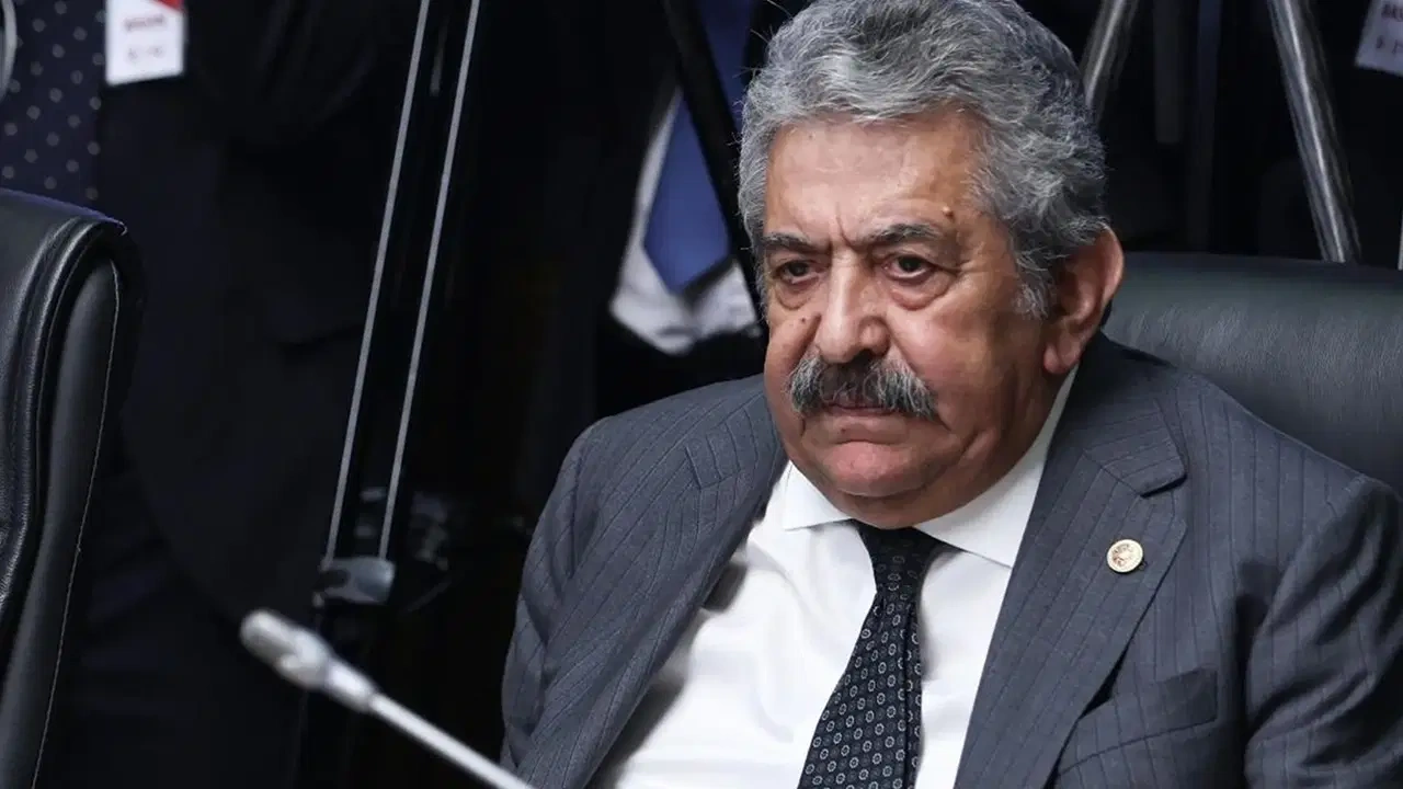 Cumhuriyet Halk Partisi'nde (CHP) mahkemenin "mutlak butlan" kararı sonrası yaşanan