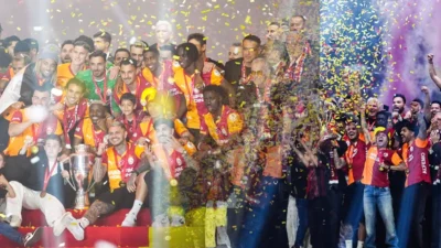 Süper Lig 2025-2026 sezonunu zirvede tamamlayan Galatasaray, RAMS Park'ta düzenlenen