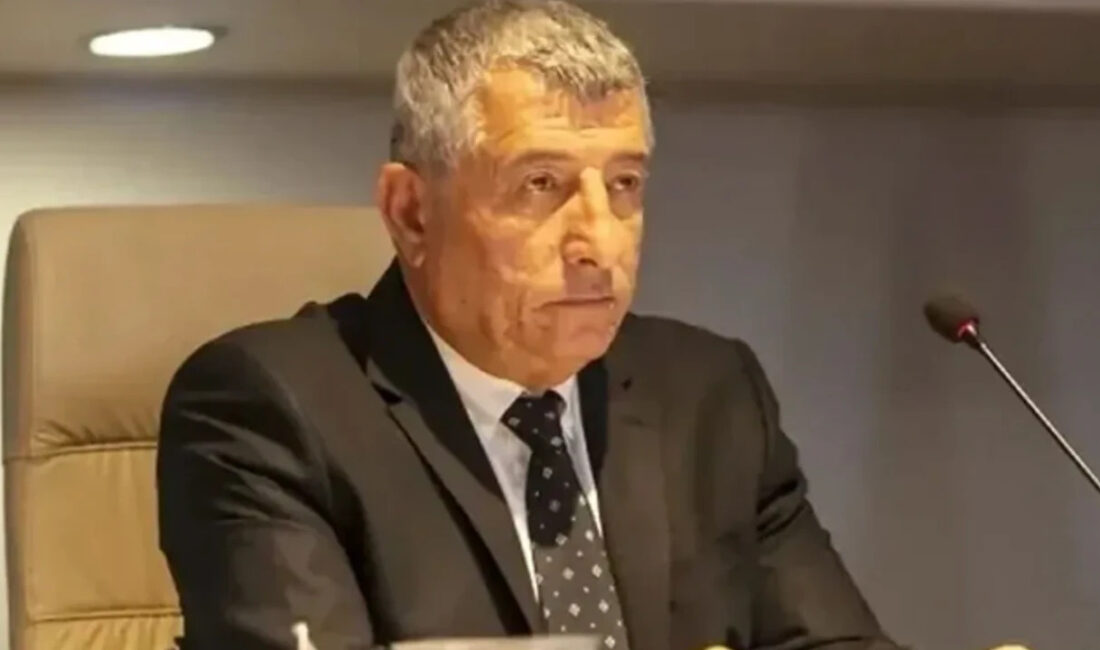 İzmir Güzelbahçe Belediyesi'ne düzenlenen jandarma operasyonunda, Belediye Başkanı Mustafa Günay,