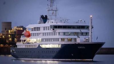 Hantavirüs nedeniyle 3 can kaybının yaşandığı "MV Hondius" gemisi Tenerife’de