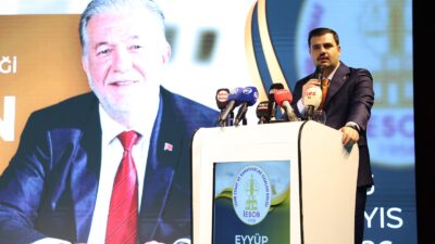 AK Parti Genel Sekreteri ve İzmir Milletvekili Eyyüp Kadir İnan,