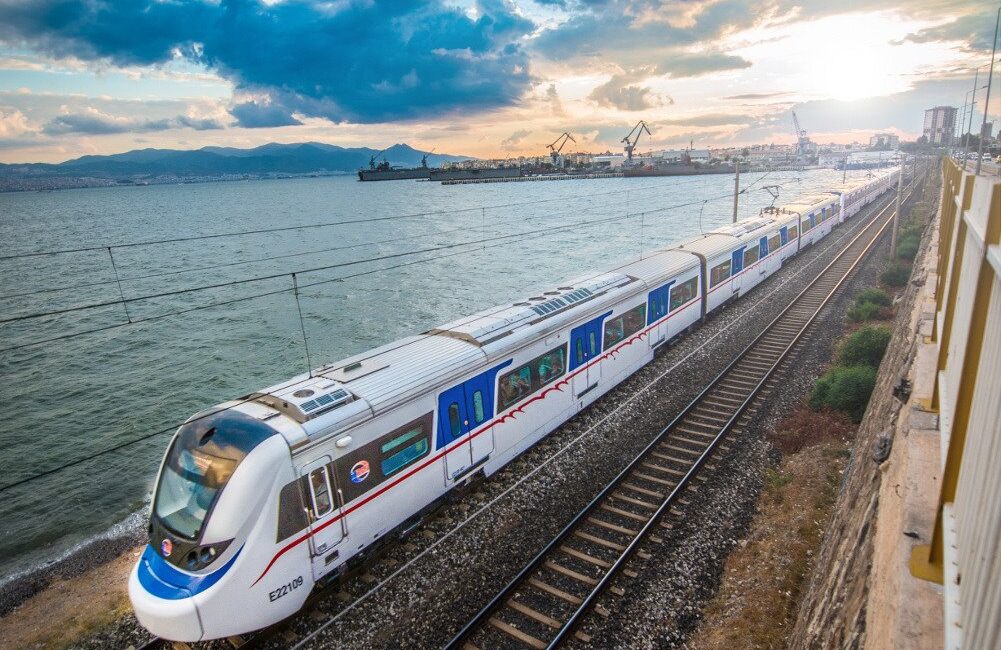İzmir Büyükşehir Belediyesi'nden bayram ayarı! ESHOT, İZULAŞ, İZDENİZ, Metro ve