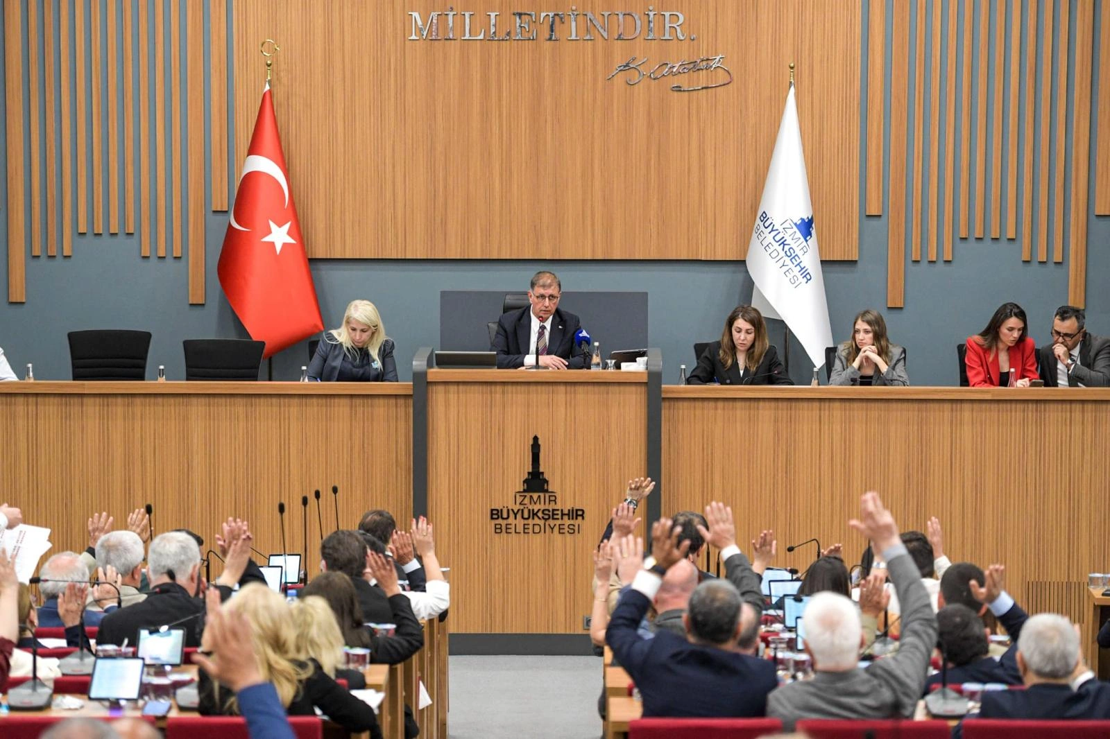 16 yıl sonra ilk oy birliği: ESHOT’un 2025 Mali Hesabı meclisten geçti